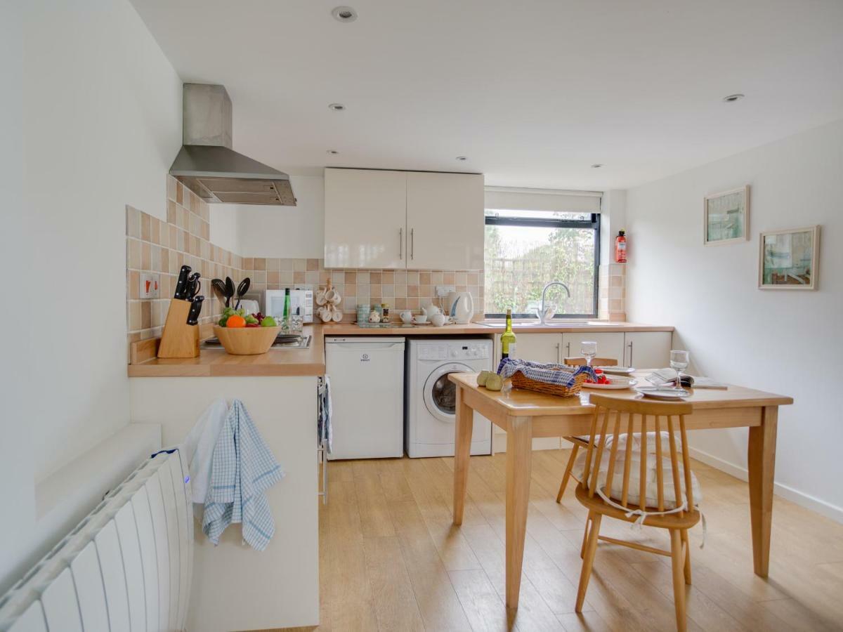 Little England Cottage Milborne Saint Andrew 외부 사진